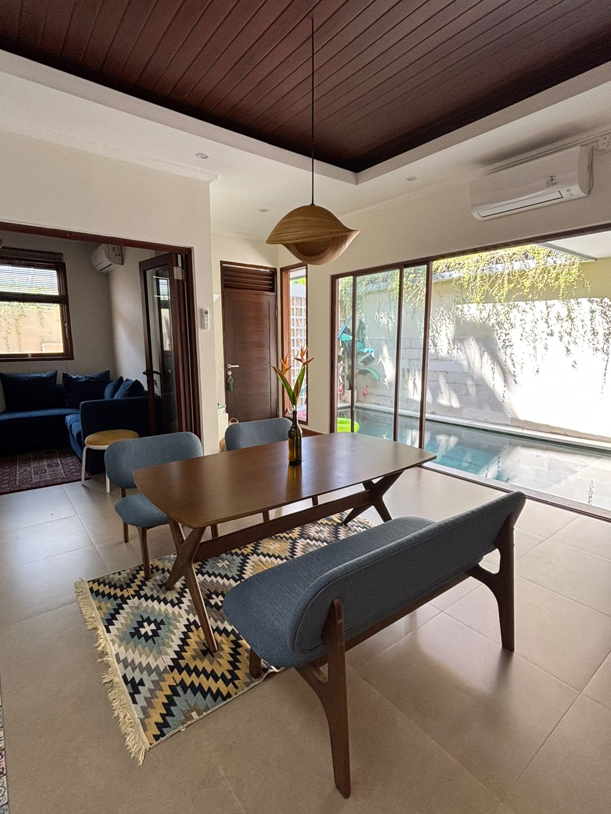 Seminyak,Bali,Indonesia,3 Bedrooms,3 Bathrooms,Villa,MLS ID 2401