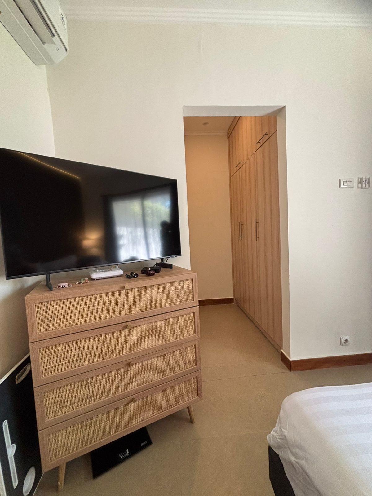 Seminyak,Bali,Indonesia,3 Bedrooms,3 Bathrooms,Villa,MLS ID 2401