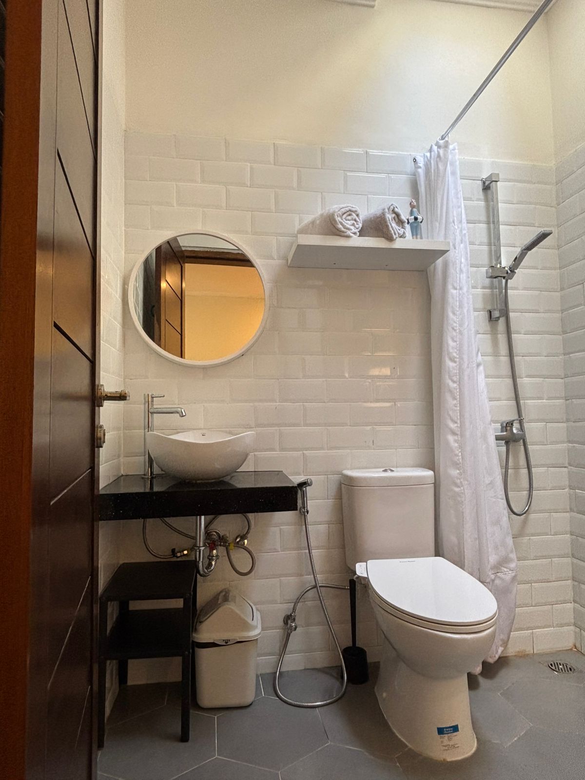 Seminyak,Bali,Indonesia,3 Bedrooms,3 Bathrooms,Villa,MLS ID 2401