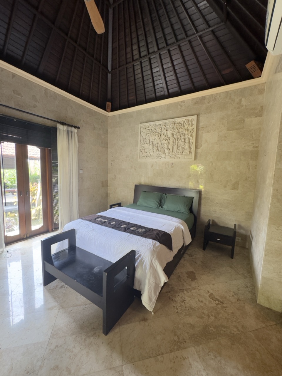 Ungasan,Bali,Indonesia,2 Bedrooms,2 Bathrooms,Villa,MLS ID 2424