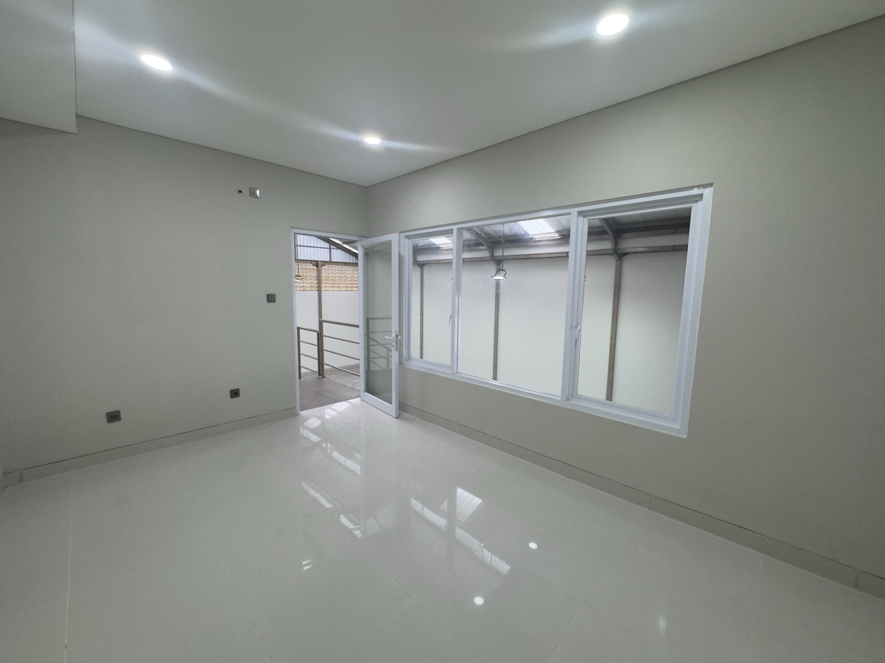 Denpasar,Bali,Indonesia,4 Bathrooms,Commercial,MLS ID 2439