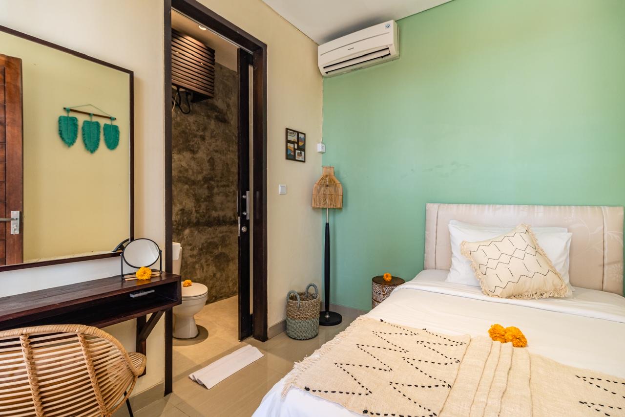 Seminyak,Bali,Indonesia,4 Bedrooms,4 Bathrooms,Villa,MLS ID 2469