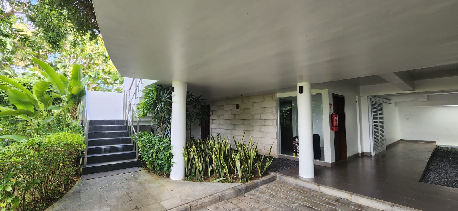 Ungasan,Bali,Indonesia,3 Bedrooms,2 Bathrooms,Villa,MLS ID 2485