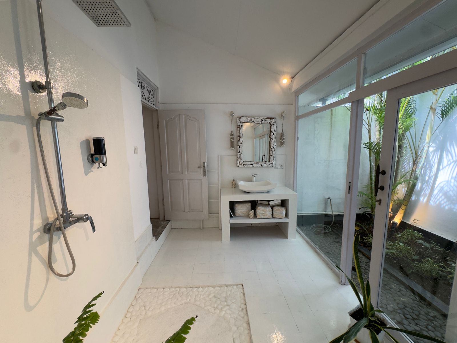 Seminyak,Bali,Indonesia,2 Bedrooms,2 Bathrooms,Villa,MLS ID 2501
