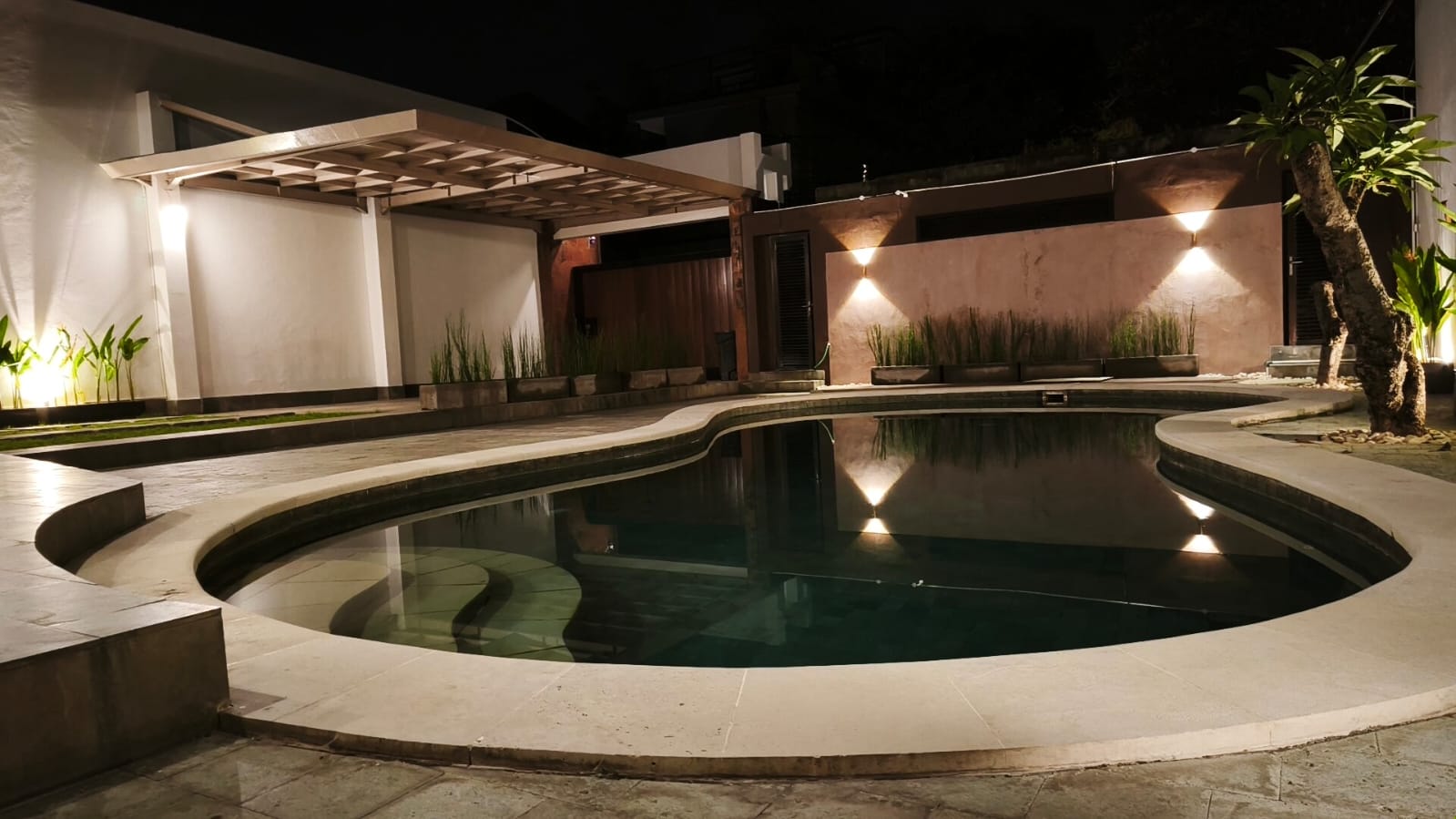 Kerobokan,Bali,Indonesia,3 Bedrooms,3 Bathrooms,Villa,MLS ID 2533