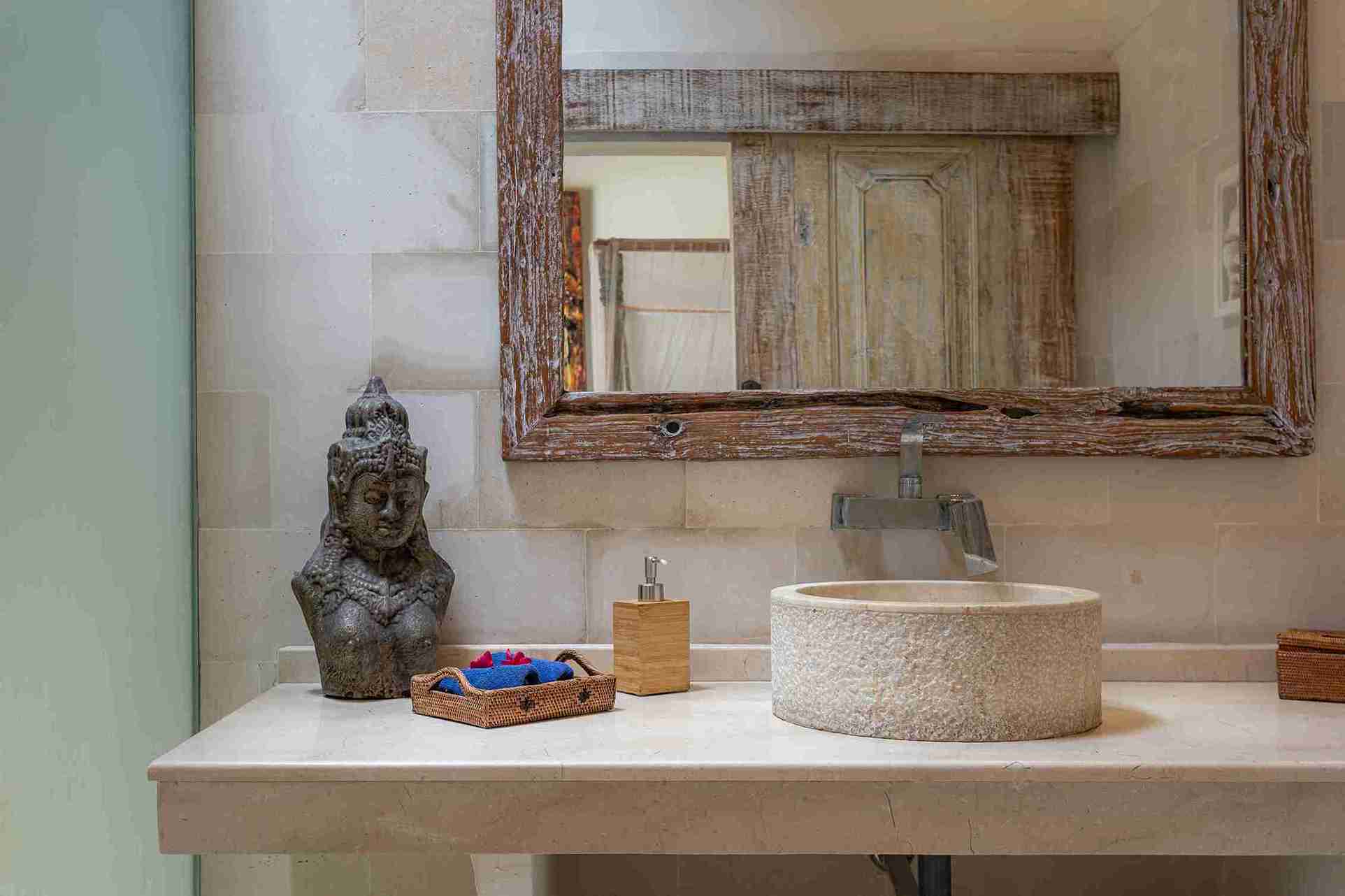 Seminyak,Bali,Indonesia,3 Bedrooms,Villa,MLS ID 2554