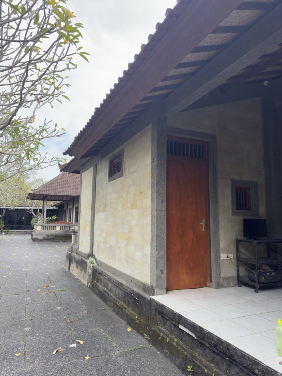 Ubud,Bali,Indonesia,4 Bedrooms,7 Bathrooms,Residential,MLS ID 2555