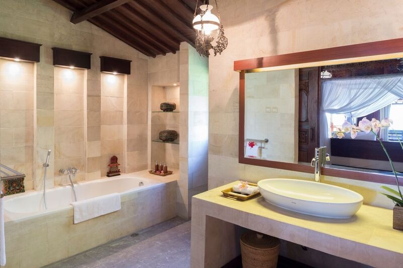 NTB,Bali,Indonesia,5 Bedrooms,4 Bathrooms,Villa,MLS ID 2560