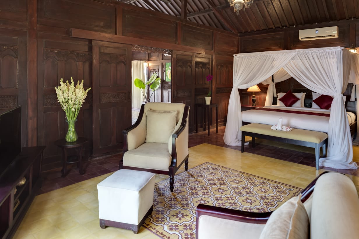 NTB,Bali,Indonesia,5 Bedrooms,4 Bathrooms,Villa,MLS ID 2560