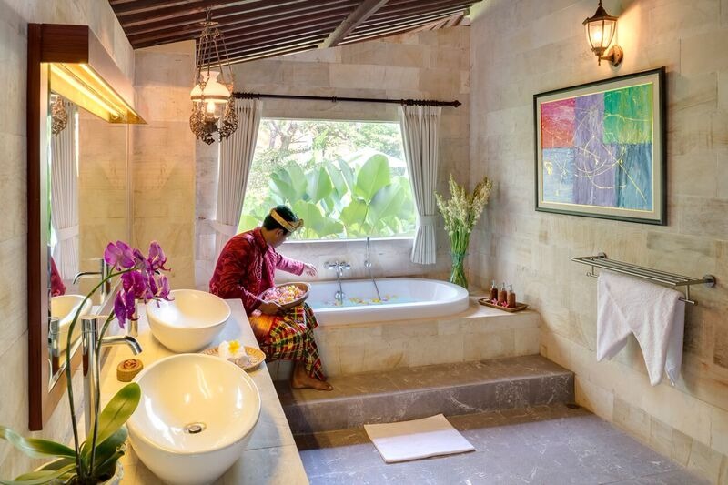 NTB,Bali,Indonesia,5 Bedrooms,4 Bathrooms,Villa,MLS ID 2560