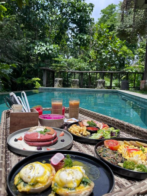 Ubud,Bali,Indonesia,2 Bedrooms,2 Bathrooms,Villa,MLS ID 2562
