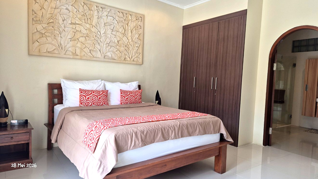 Legian,Bali,Indonesia,3 Bedrooms,3 Bathrooms,Villa,MLS ID 2572