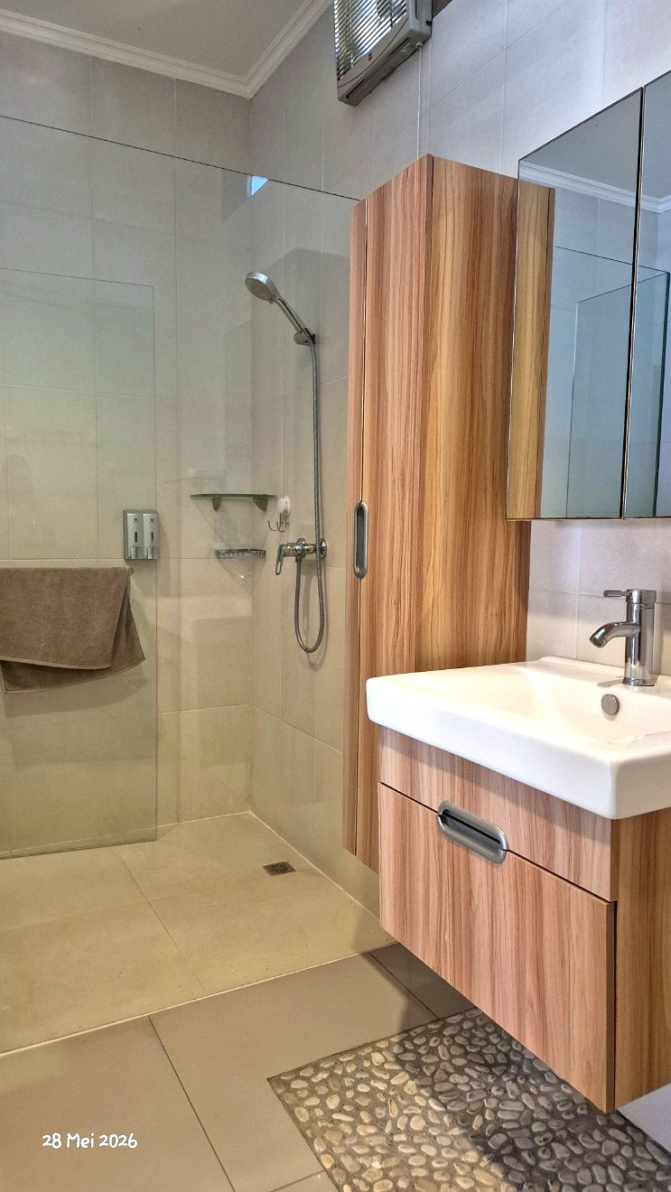 Legian,Bali,Indonesia,3 Bedrooms,3 Bathrooms,Villa,MLS ID 2572