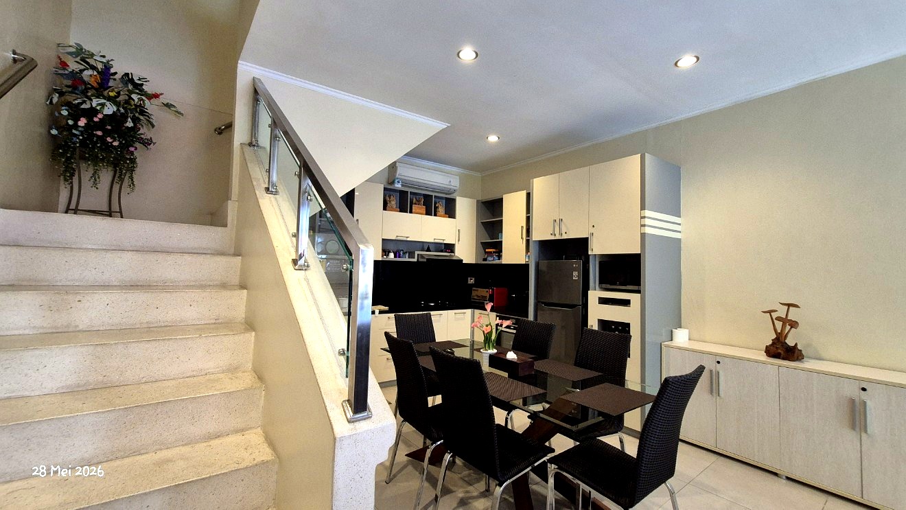 Legian,Bali,Indonesia,3 Bedrooms,3 Bathrooms,Villa,MLS ID 2572