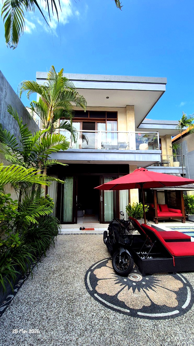 Legian,Bali,Indonesia,3 Bedrooms,3 Bathrooms,Villa,MLS ID 2572