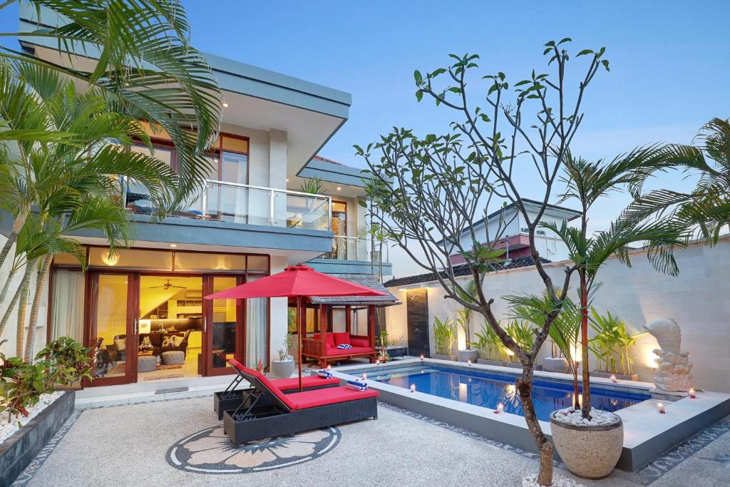 Legian,Bali,Indonesia,3 Bedrooms,3 Bathrooms,Villa,MLS ID 2572