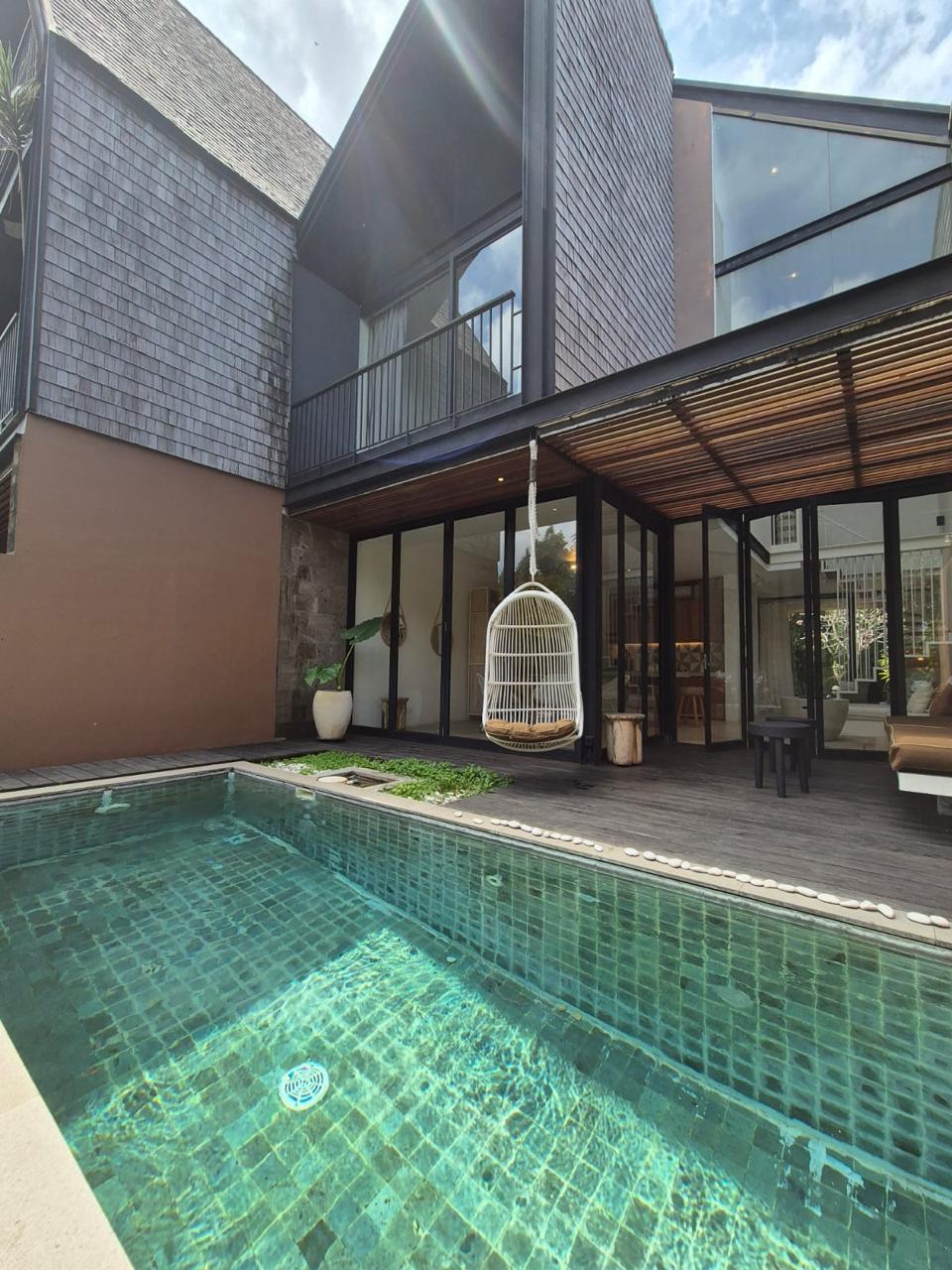 Canggu,Bali,Indonesia,3 Bedrooms,3 Bathrooms,Villa,MLS ID 2579