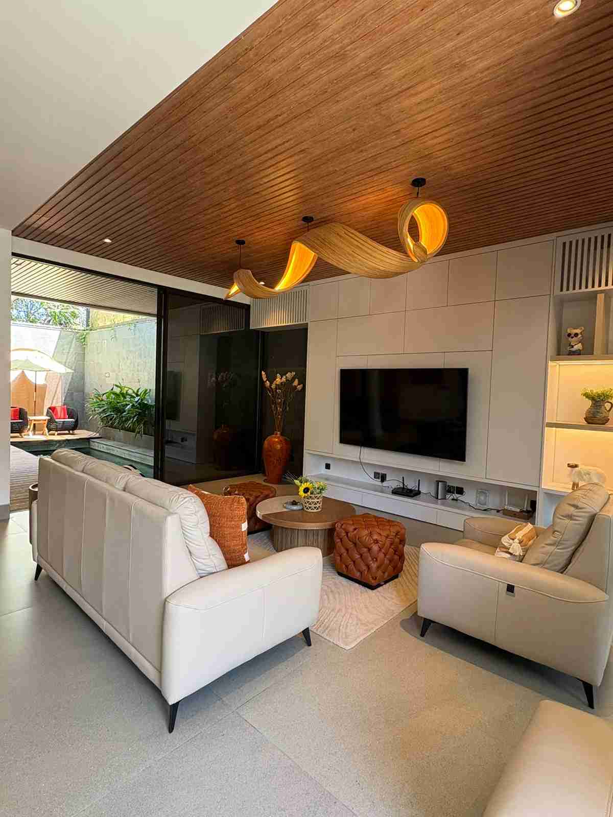 Seminyak,Bali,Indonesia,3 Bedrooms,4 Bathrooms,Villa,MLS ID 2582