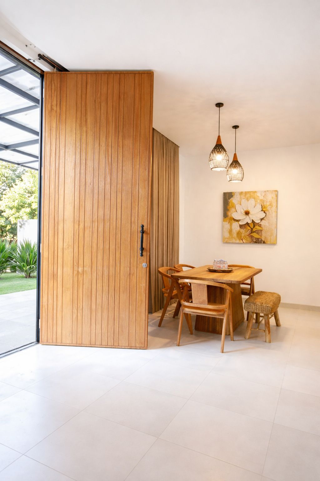 Seminyak,Bali,Indonesia,3 Bedrooms,4 Bathrooms,Villa,MLS ID 2583