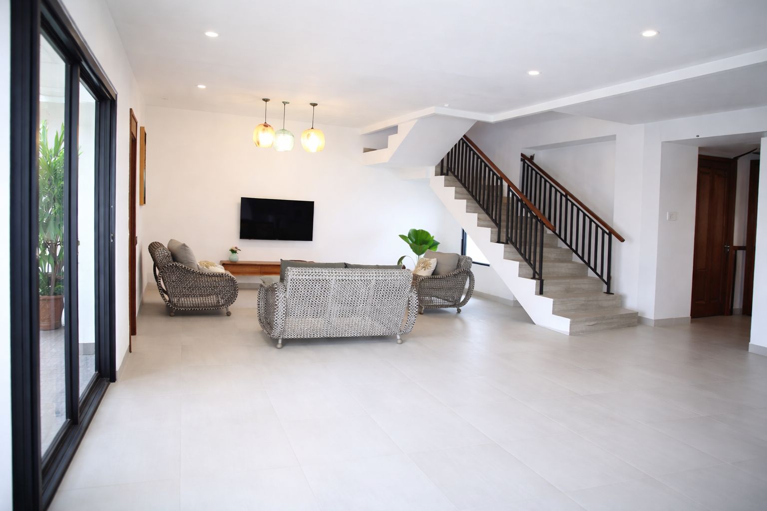 Seminyak,Bali,Indonesia,4 Bedrooms,4 Bathrooms,Villa,MLS ID 2584