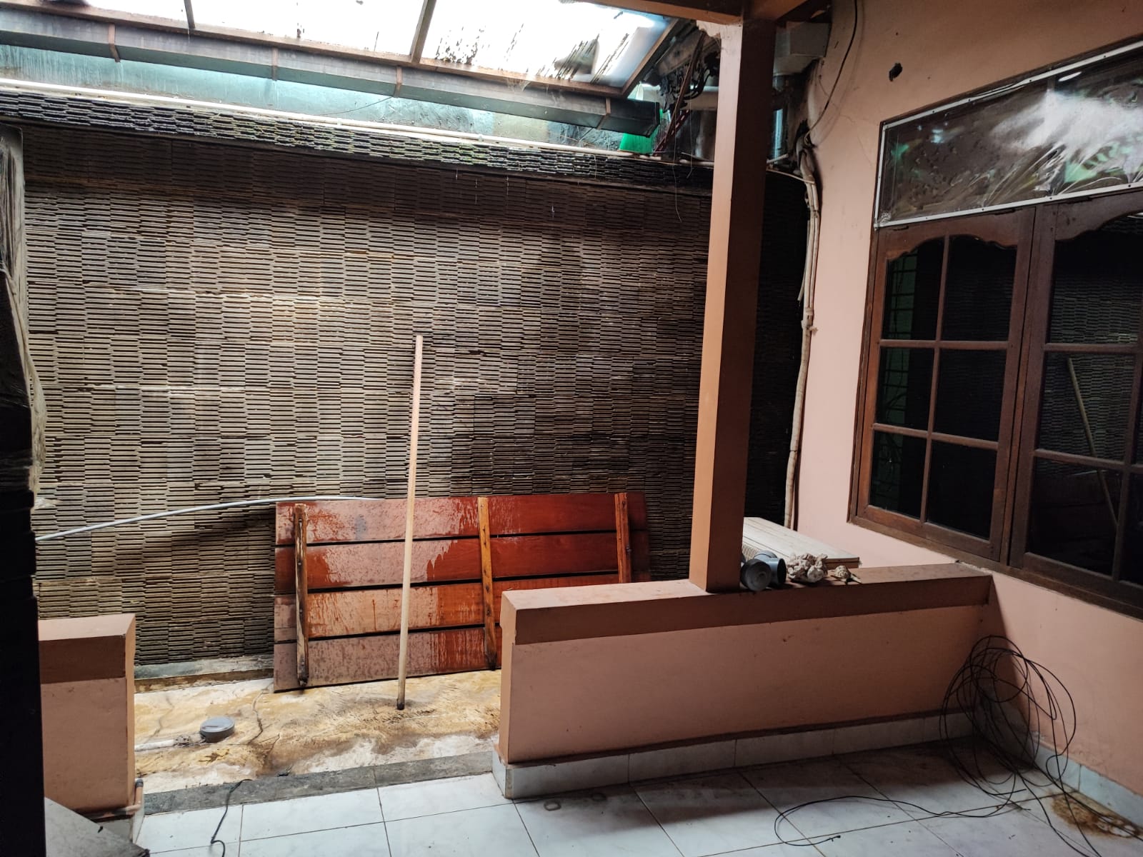 Kerobokan,Bali,Indonesia,3 Bedrooms,2 Bathrooms,Residential,MLS ID 2585