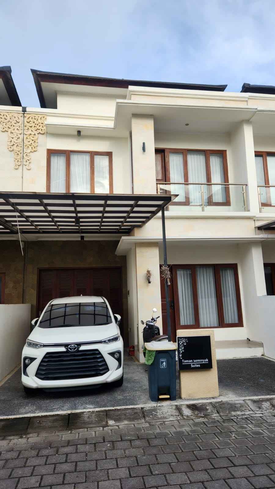 Seminyak,Bali,Indonesia,3 Bedrooms,3 Bathrooms,Villa,MLS ID 2612