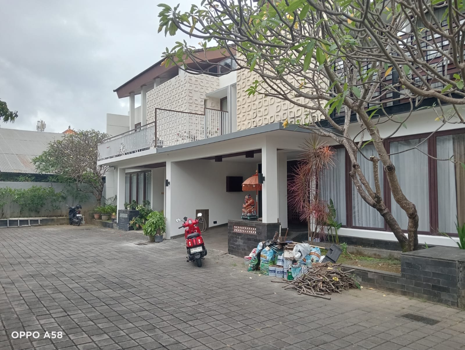 Kuta,Bali,Indonesia,4 Bedrooms,6 Bathrooms,Villa,MLS ID 2620