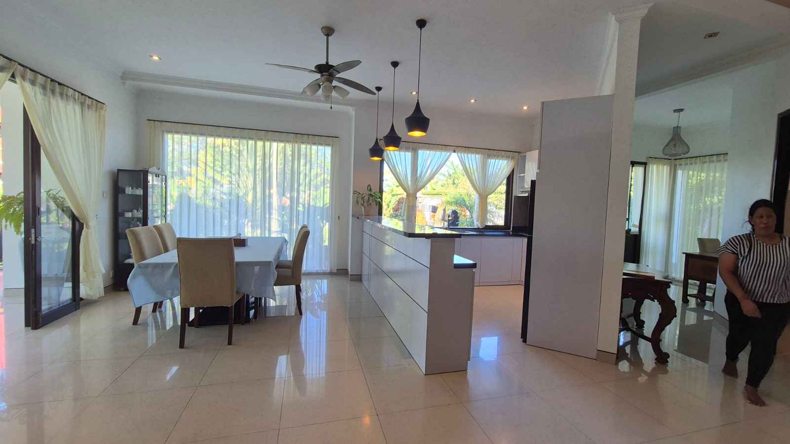 Jimbaran,Bali,Indonesia,5 Bedrooms,5 Bathrooms,Villa,MLS ID 2623