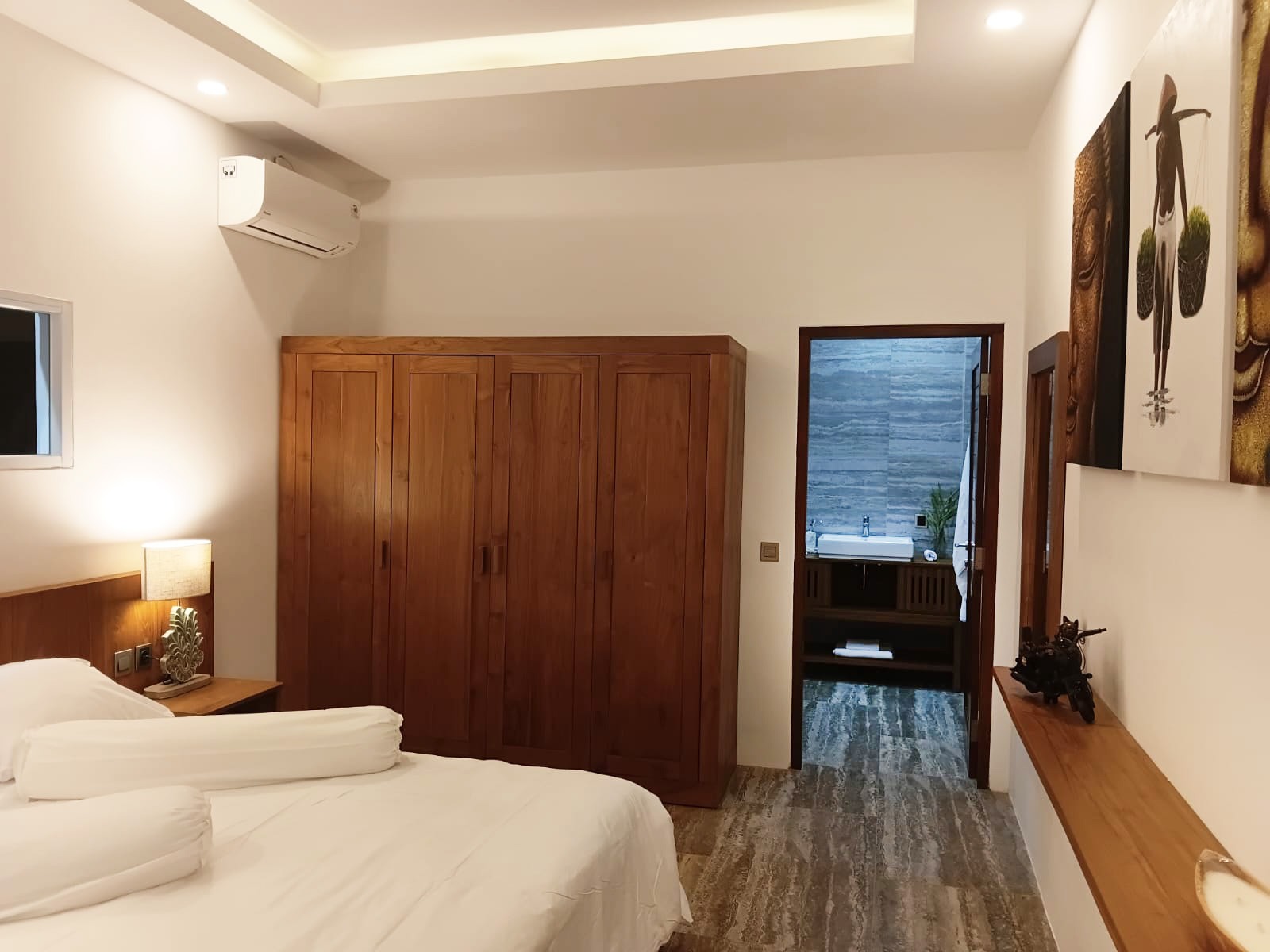 Ubud,Bali,Indonesia,2 Bedrooms,5 Bathrooms,Residential,MLS ID 2664