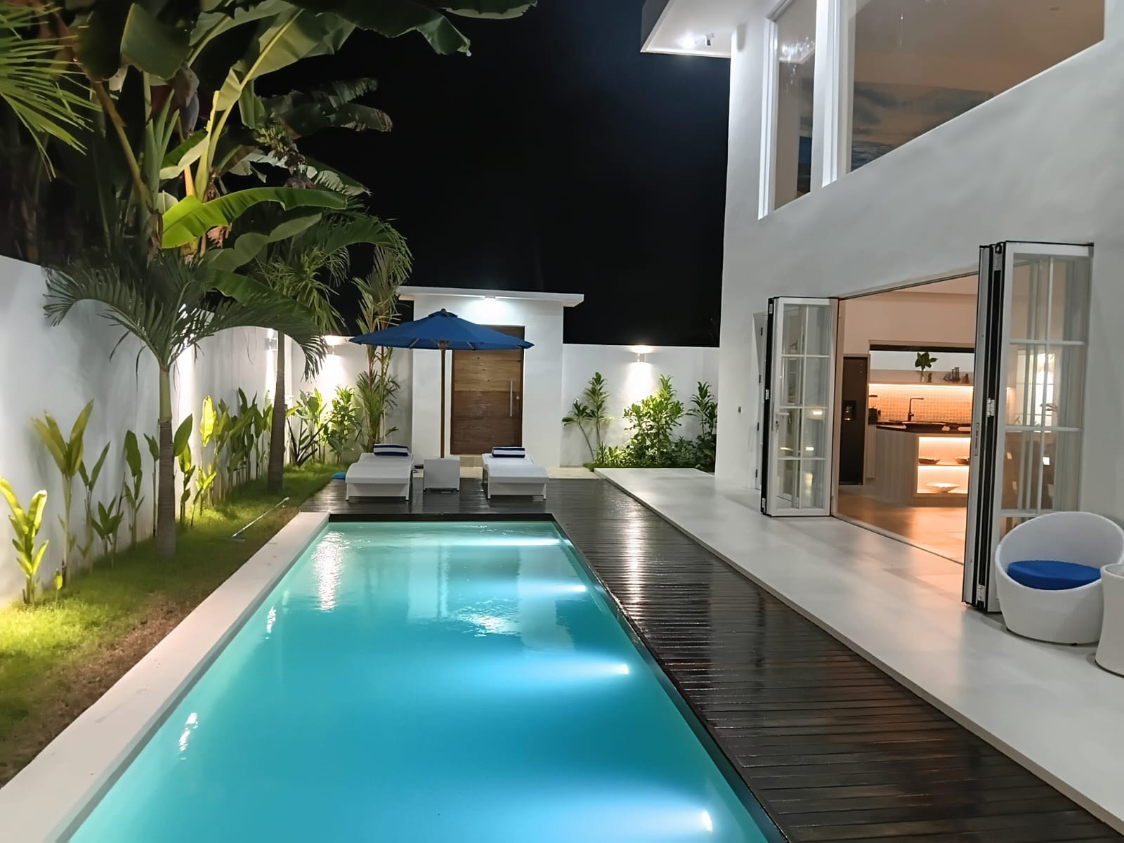 Ubud,Bali,Indonesia,2 Bedrooms,5 Bathrooms,Residential,MLS ID 2664