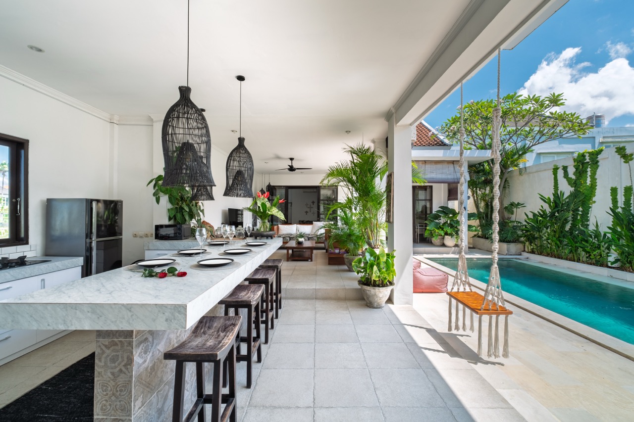 Kerobokan,Bali,Indonesia,3 Bedrooms,3 Bathrooms,Villa,MLS ID 2700