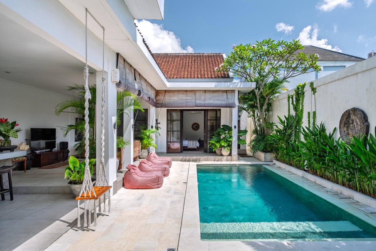 Kerobokan,Bali,Indonesia,3 Bedrooms,3 Bathrooms,Villa,MLS ID 2700