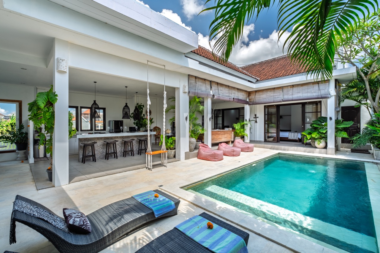 Kerobokan,Bali,Indonesia,3 Bedrooms,3 Bathrooms,Villa,MLS ID 2700