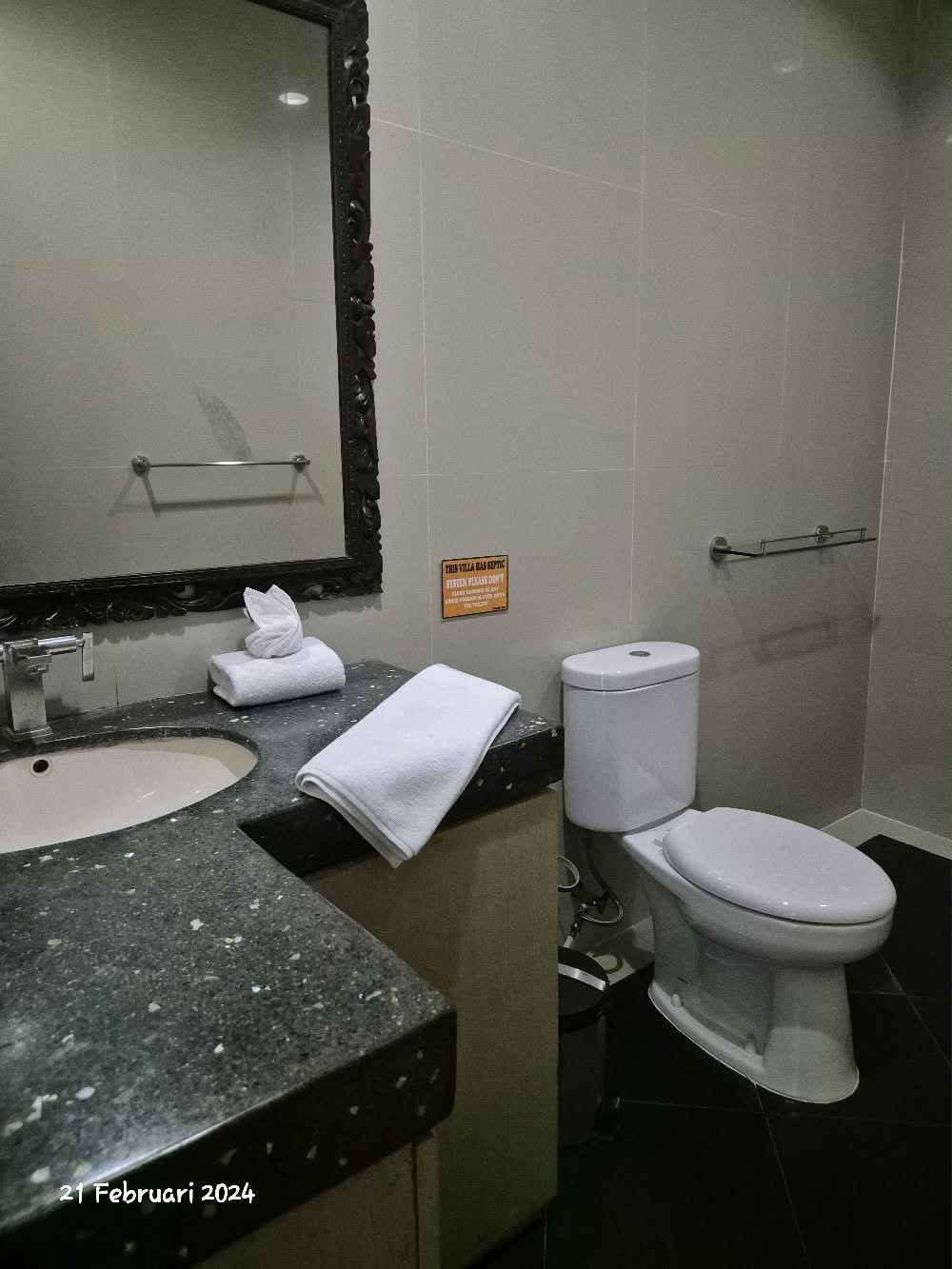 Kuta,Bali,Indonesia,5 Bedrooms,3 Bathrooms,Villa,MLS ID 2728