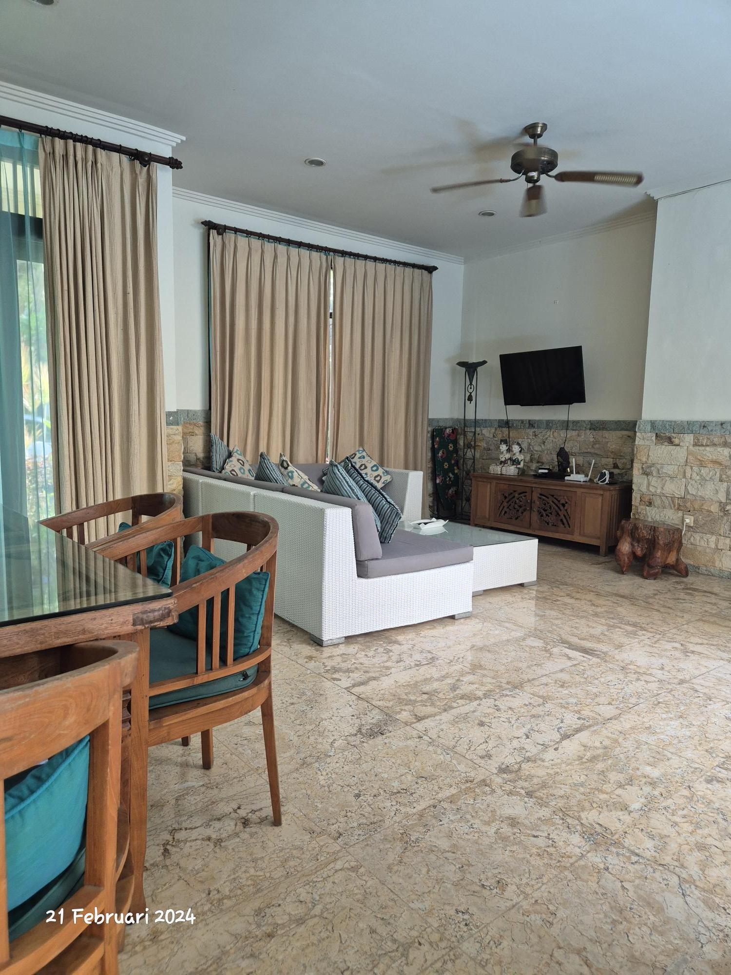 Kuta,Bali,Indonesia,4 Bedrooms,3 Bathrooms,Villa,MLS ID 2729