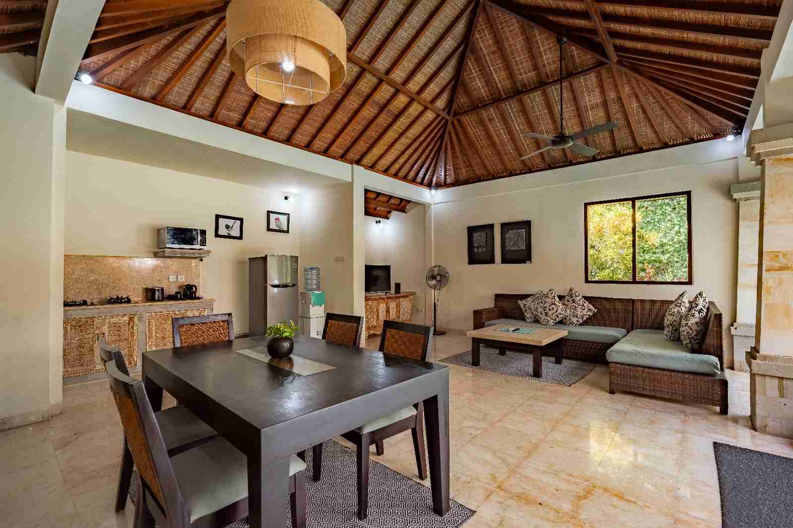 Ungasan,Bali,Indonesia,16 Bedrooms,25 Bathrooms,Villa,MLS ID 2733