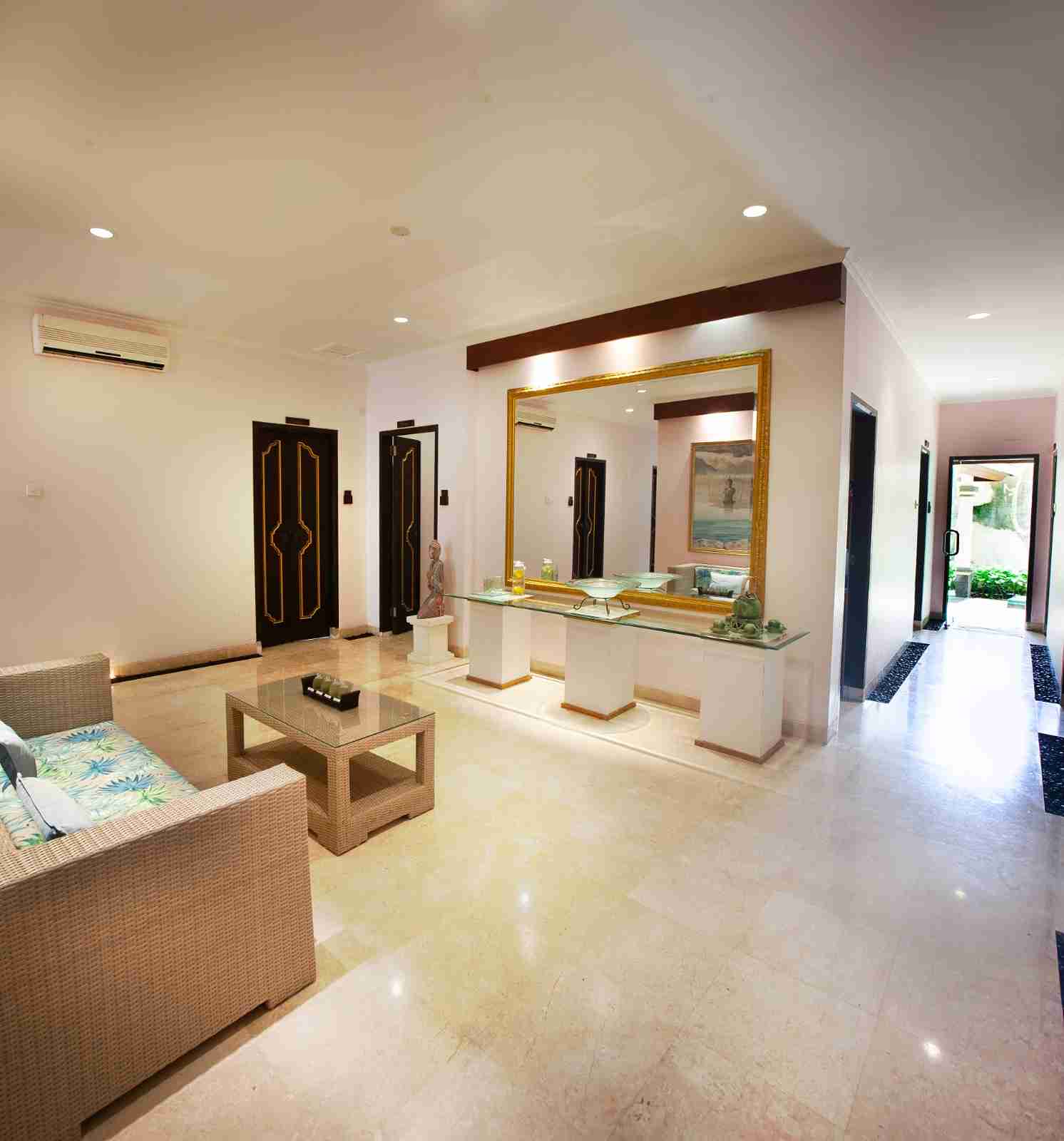 Ungasan,Bali,Indonesia,16 Bedrooms,25 Bathrooms,Villa,MLS ID 2733