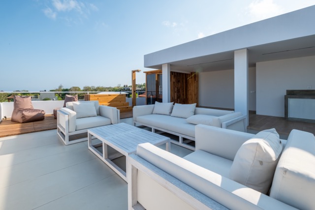 Ungasan,Bali,Indonesia,3 Bedrooms,3 Bathrooms,Villa,MLS ID 2734