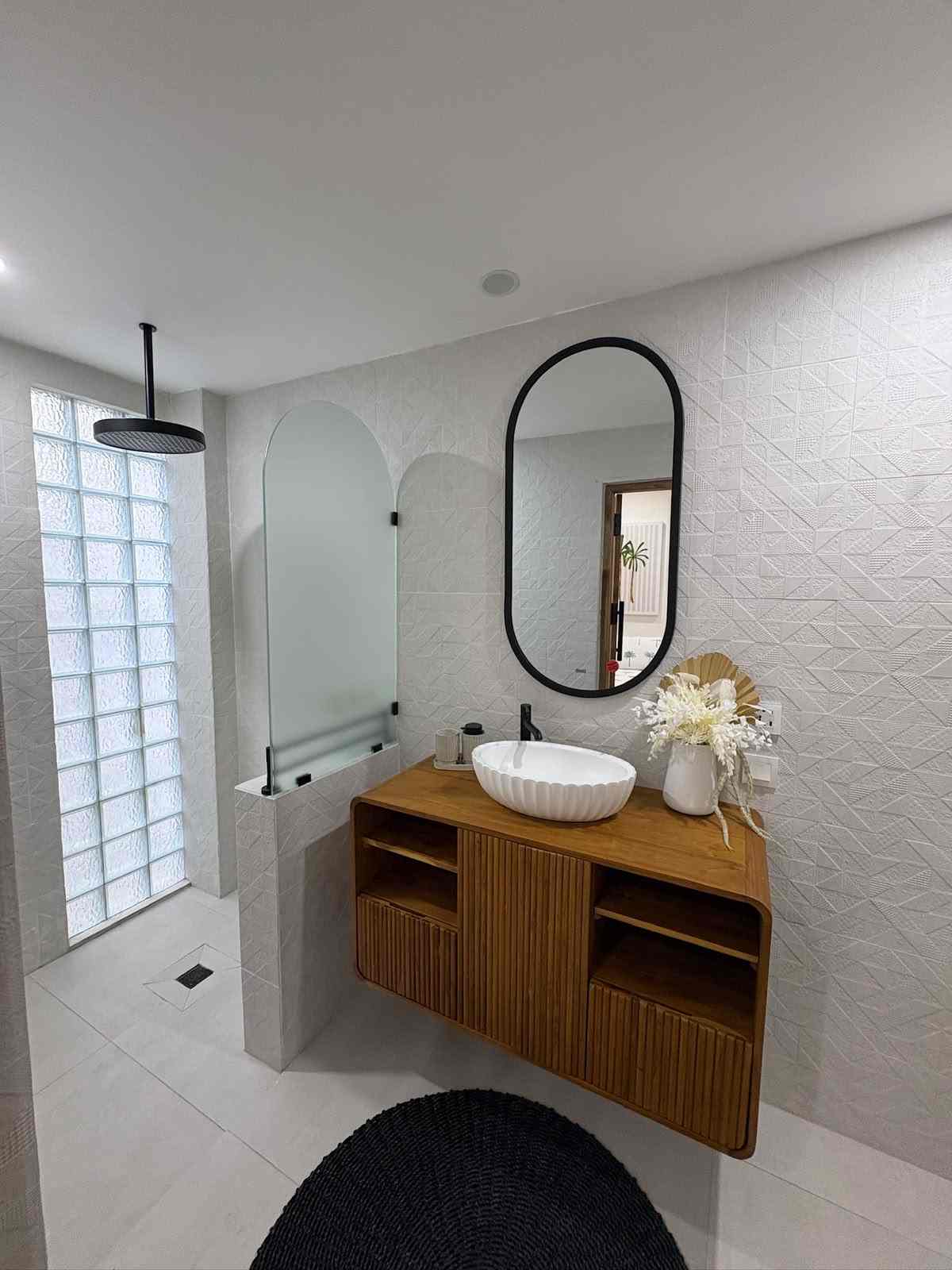 Legian,Bali,Indonesia,2 Bedrooms,2 Bathrooms,Apartment,MLS ID 2741