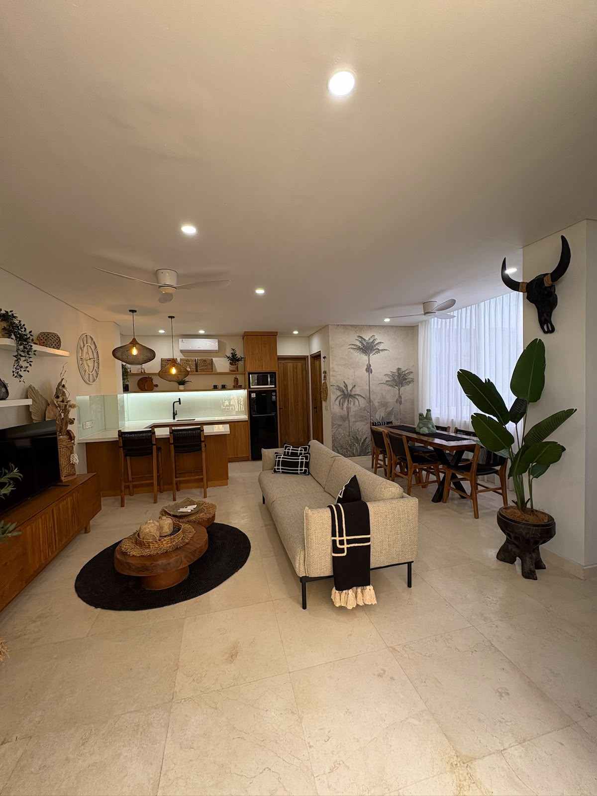 Legian,Bali,Indonesia,2 Bedrooms,2 Bathrooms,Apartment,MLS ID 2741