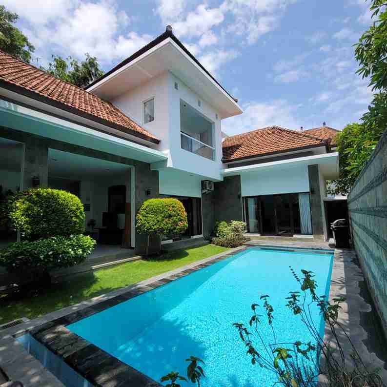 Gianyar,Bali,Indonesia,3 Bedrooms,3 Bathrooms,Residential,MLS ID 2744