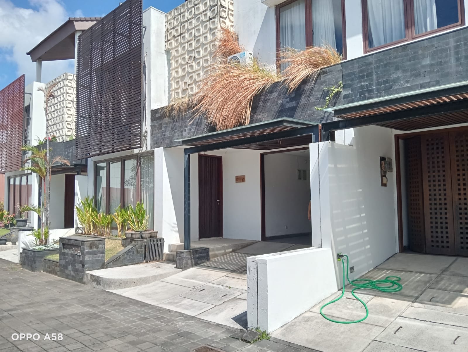 Kuta,Bali,Indonesia,3 Bedrooms,3 Bathrooms,Residential,MLS ID 2756