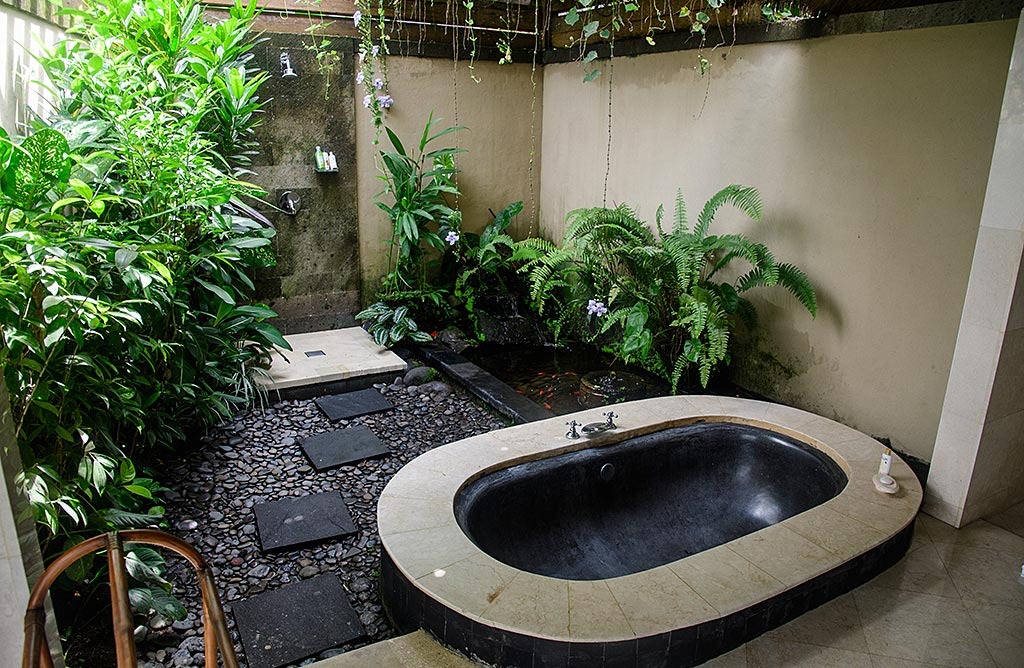 Gianyar,Bali,Indonesia,5 Bedrooms,5 Bathrooms,Villa,MLS ID 2758