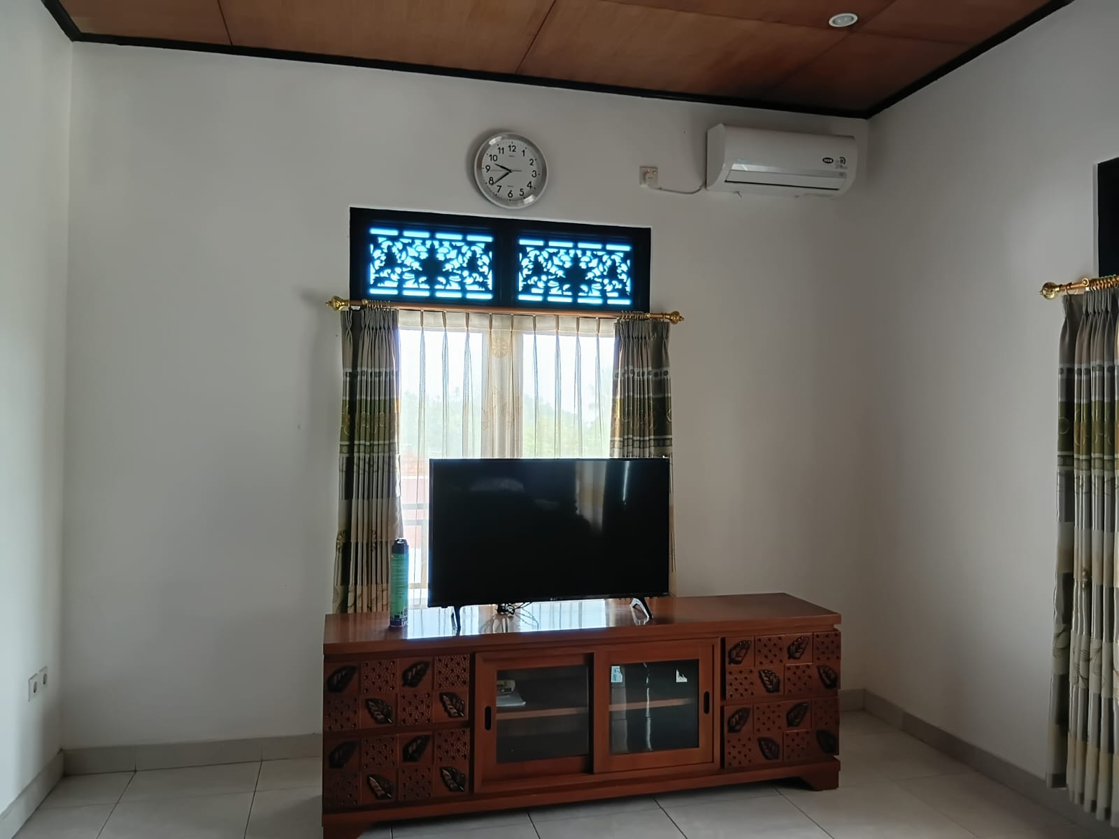 Buleleng,Bali,Indonesia,4 Bedrooms,4 Bathrooms,Residential,MLS ID 2764